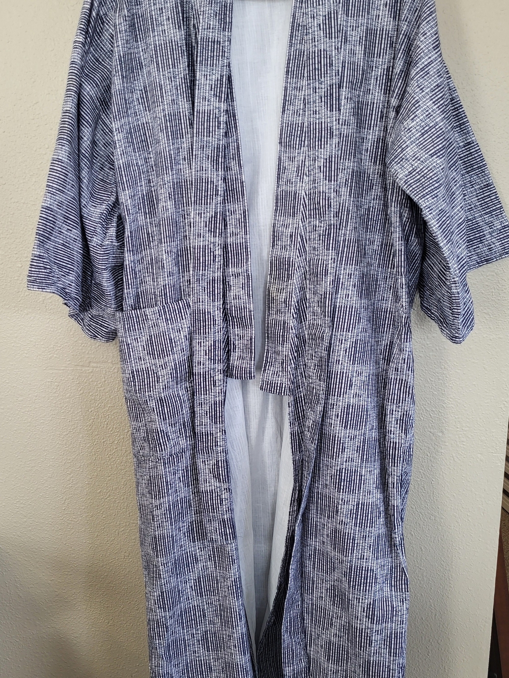Japanese Kimono robe Men,VTG Cotton lightweight Yukata Beautiful Fabric & Color